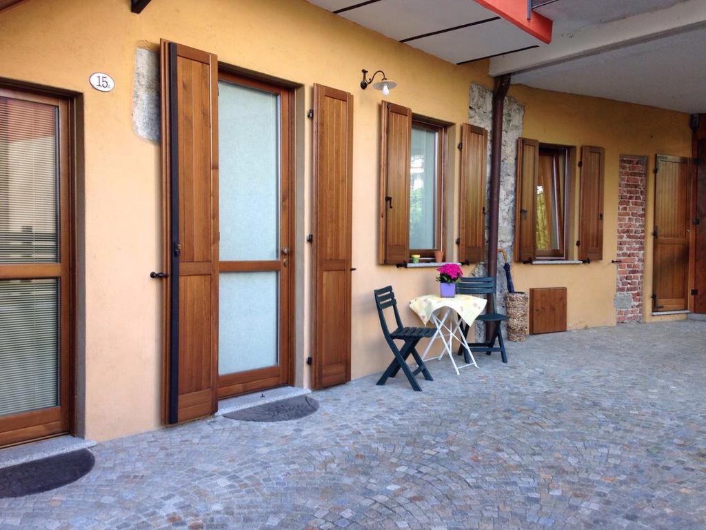 Casa Corte Alla Rocca Arona Exterior photo